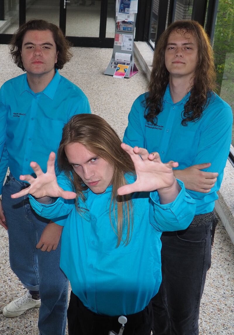 Bestuursfoto bestuur 22: Damian, Bas, Rudolf